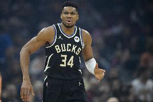 字母哥：很多人因我选34号球衣生气 但我那时不知道雷·阿伦穿过